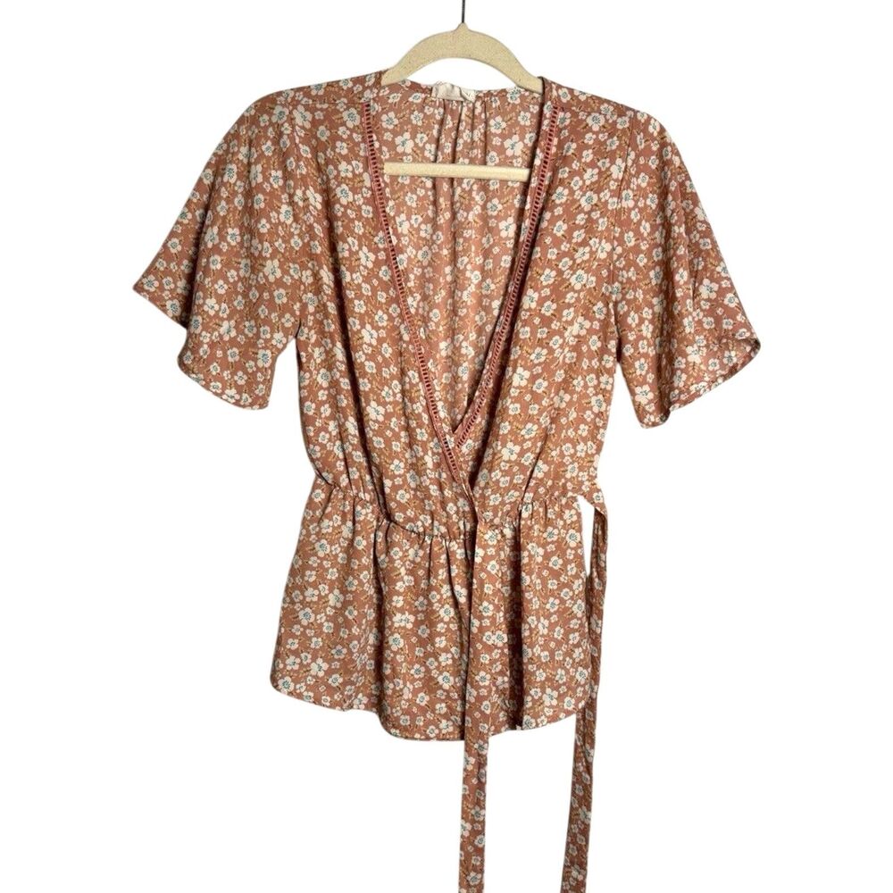 Feminine Sz S Pink Ditsy Floral Faux Wrap Blouse Flutter Sleeve Tie Waist Boho